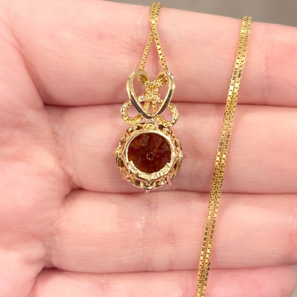 Vintage 14K Gold Smoky Quartz Pendant Necklace: Filigree Bow, Star Cut - Picture 9 of 10